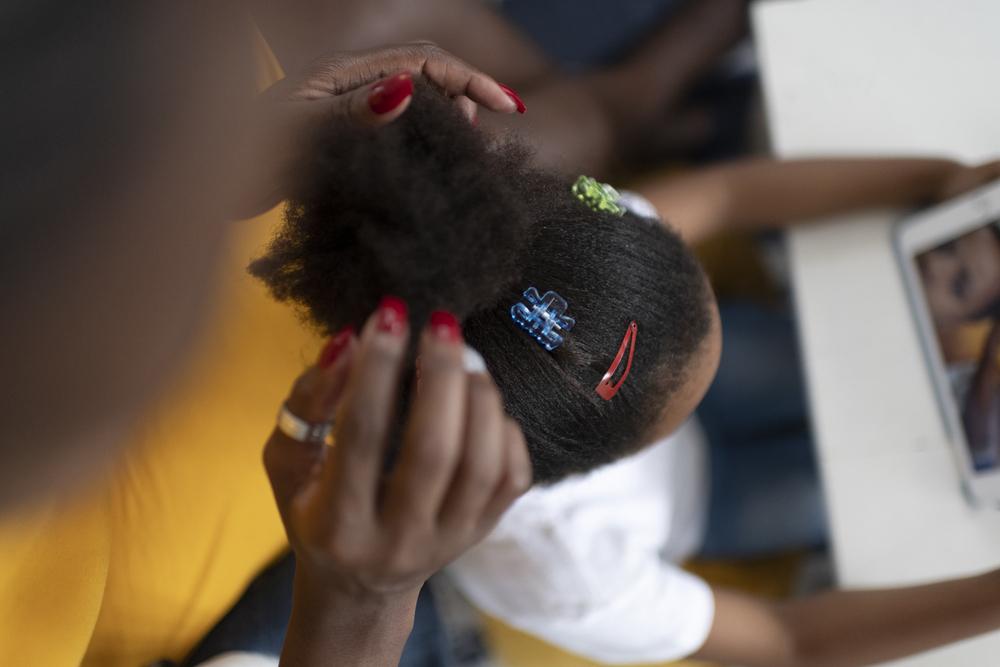 Para além da vaidade: como educo meus filhos para se amarem