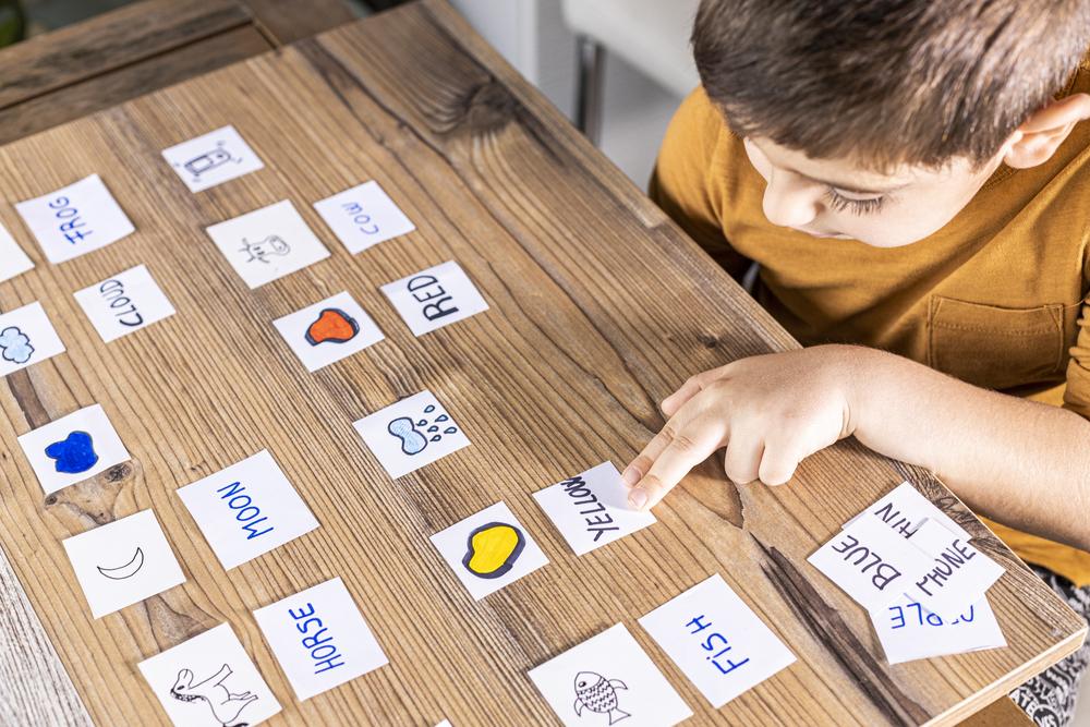 Aprendizado infantil: 6 brincadeiras com palavras em inglês